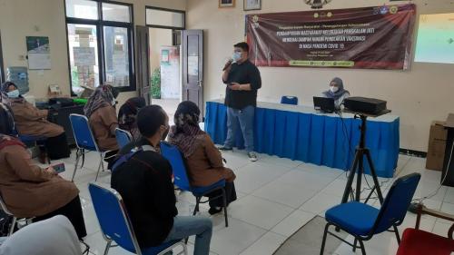 Fakultas Hukum mengadakan Pengabdian kepada Masyarakat (Abdimas) – Penanggulangan Kebencanaan di Kelurahan Pangkalan Jati, Depok, Jawa Barat. (7)