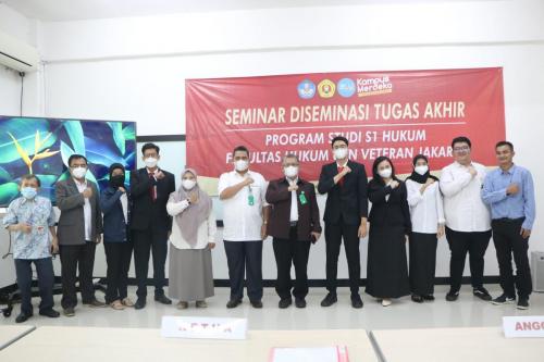Fakultas Hukum UPN Veteran Jakarta mengadakan kegiatan Seminar Diseminasi Tugas Akhir Program Studi Hukum Program Sarjana secara offline (3)
