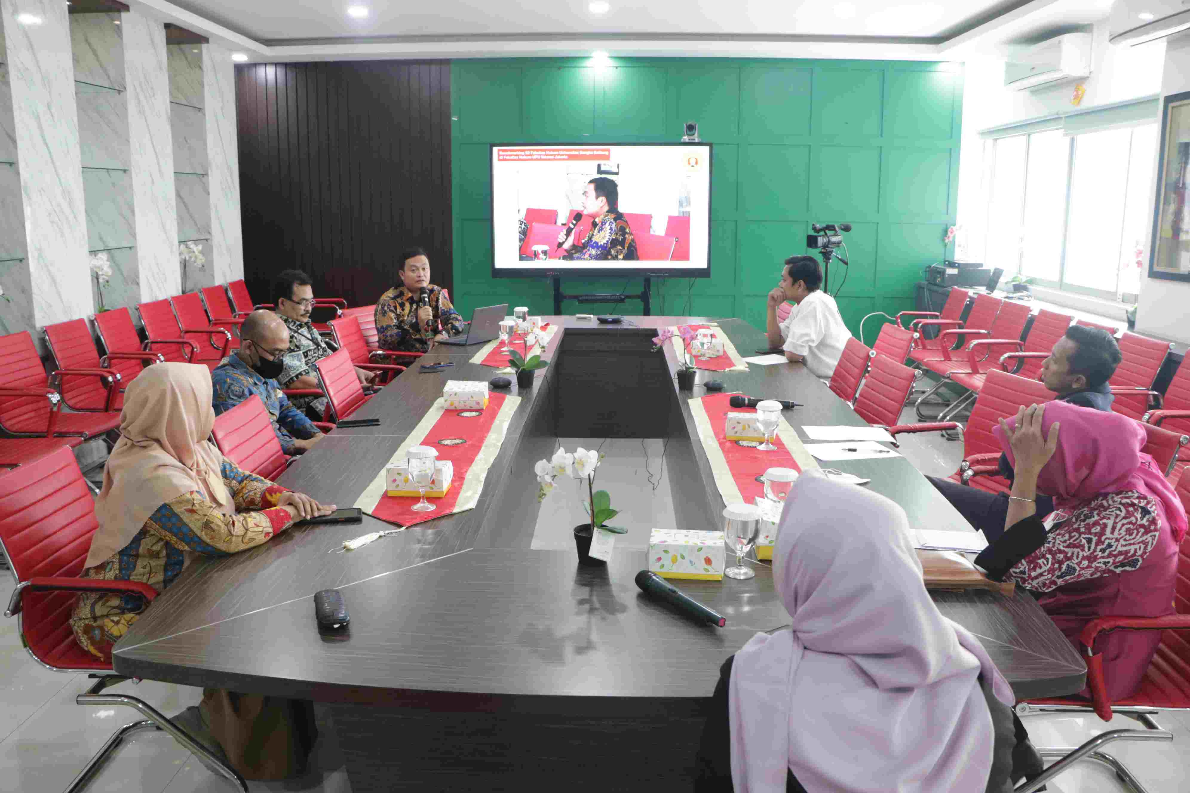 Benchmarking Magister Hukum Universitas Bangka Belitung di Magister Hukum UPN Veteran Jakarta (4)