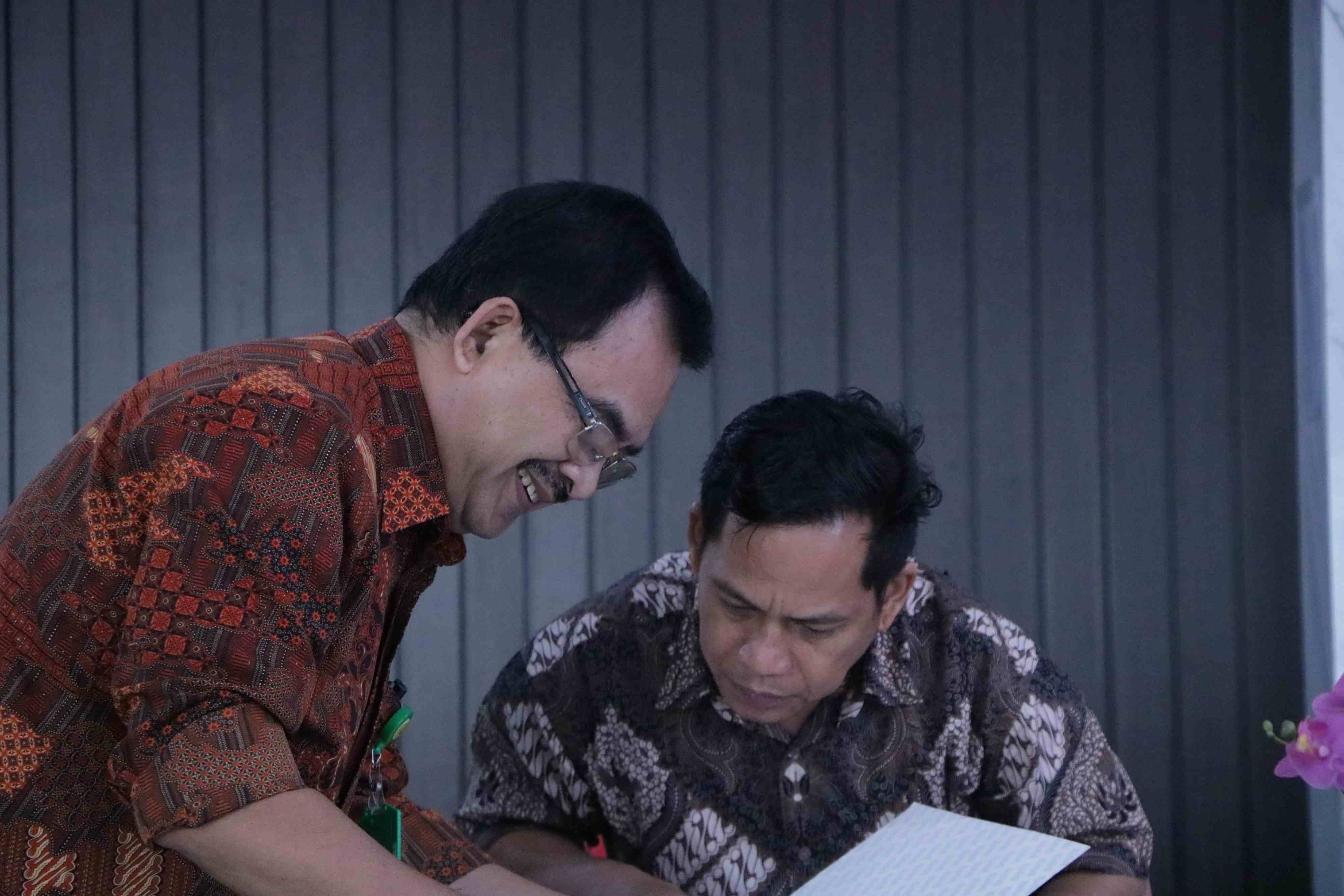 Dalam Rangka Eksternal Benchmarking Fakultas Hukum Universitas Riau (22)