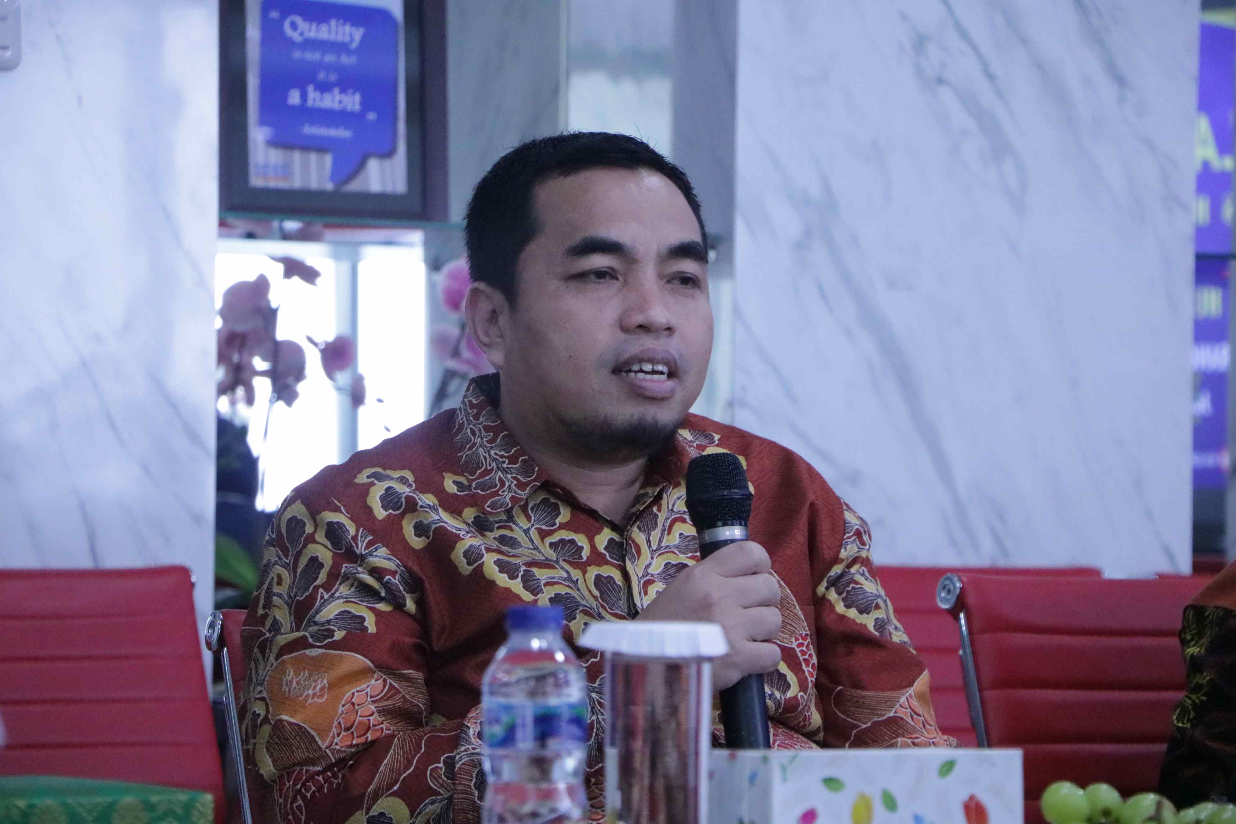Dalam Rangka Eksternal Benchmarking Fakultas Hukum Universitas Riau (28)
