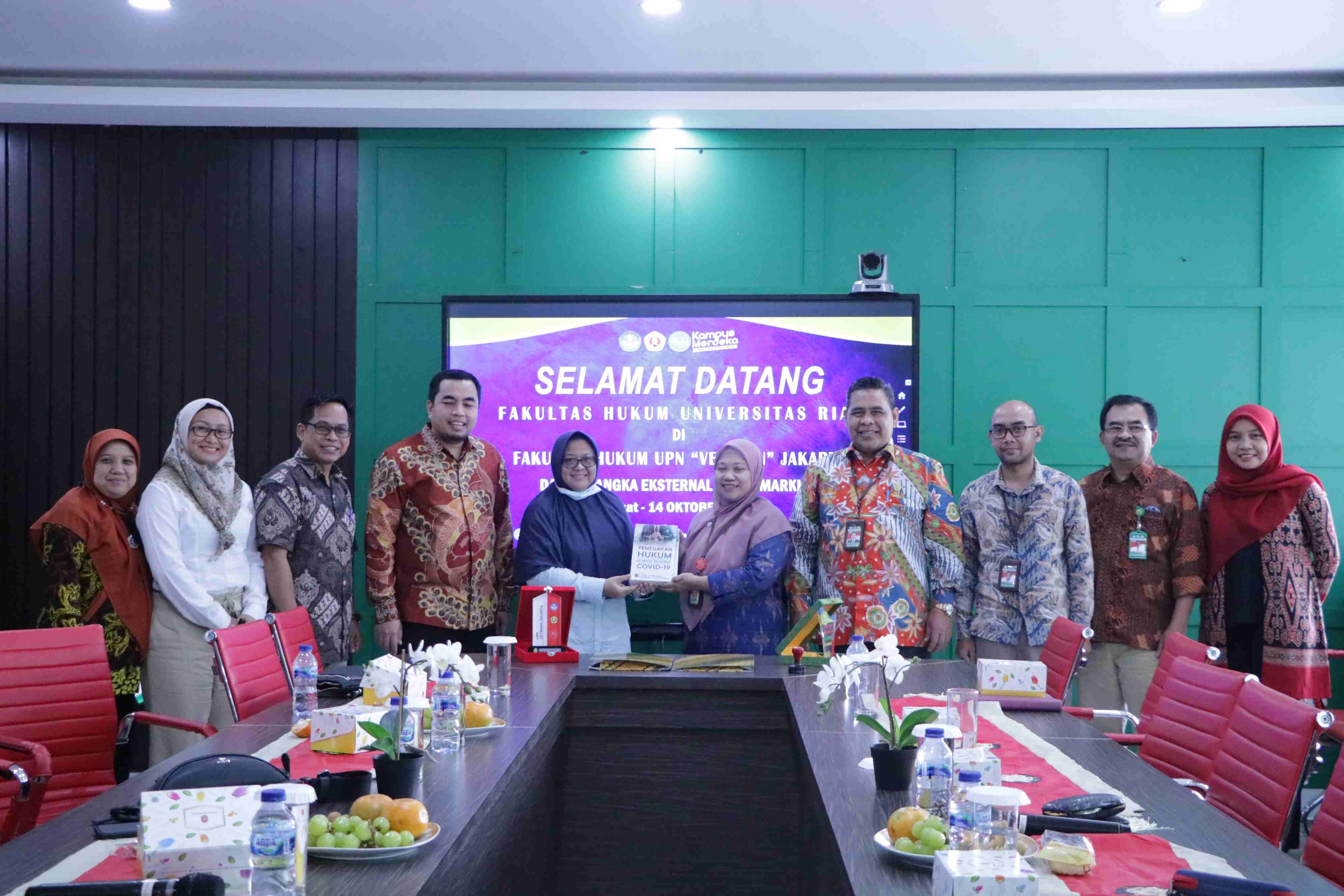 Dalam Rangka Eksternal Benchmarking Fakultas Hukum Universitas Riau (5)