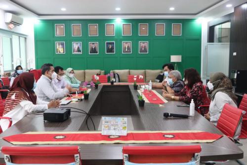 Fakultas Hukum dan Badan Penyelesaian Sengketa Konsumen (BPSK) Provinsi DKI Jakarta Membicarakan Program MBKM (Merdeka Belajar Kampus Merdeka) (4)