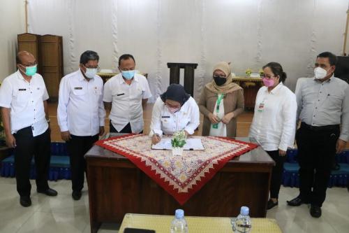 Fakultas Hukum UPN Veteran Jakarta andil dalam bagian penjajakan kerja sama kajian hukum dan rancangan peraturan daerah Indramayu (21)
