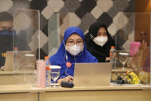 Fakultas Hukum UPN Veteran Jakarta Mengadakan Fullboard mengenai Penyusunan Data Digital Dosen untuk Pengisian Laporan Kinerja Program Studi dan Akselerasi Kenaikan Jabatan Fungsional Dosen (5)