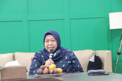 Purna Tugas Dosen Fakultas Hukum UPN Veteran Jakarta salah satu Penggagas berdirinya Fakultas Hukum UPN Veteran Jakarta ibu Dr. Erni Agustina, S.H., Sp.N. (8)