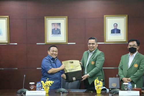 Pusat Penelitian dan Pengembangan Hukum dan Peradilan Badan Litbang Kumdil Mahkamah Agung RI dan Fakultas Hukum UPN Veteran Jakarta melakukan penandatanganan perjanjian kerjasama (3)