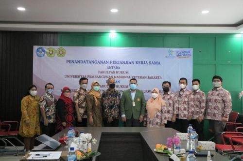 Fakultas Hukum UPN Veteran Jakarta dan Fakultas Hukum UPN Veteran Jawa Timur melakukan penandatanganan Perjanjian Kerjasama terkait pelaksanaan Merdeka Belajar Kampus Merdeka (MBKM) (6)