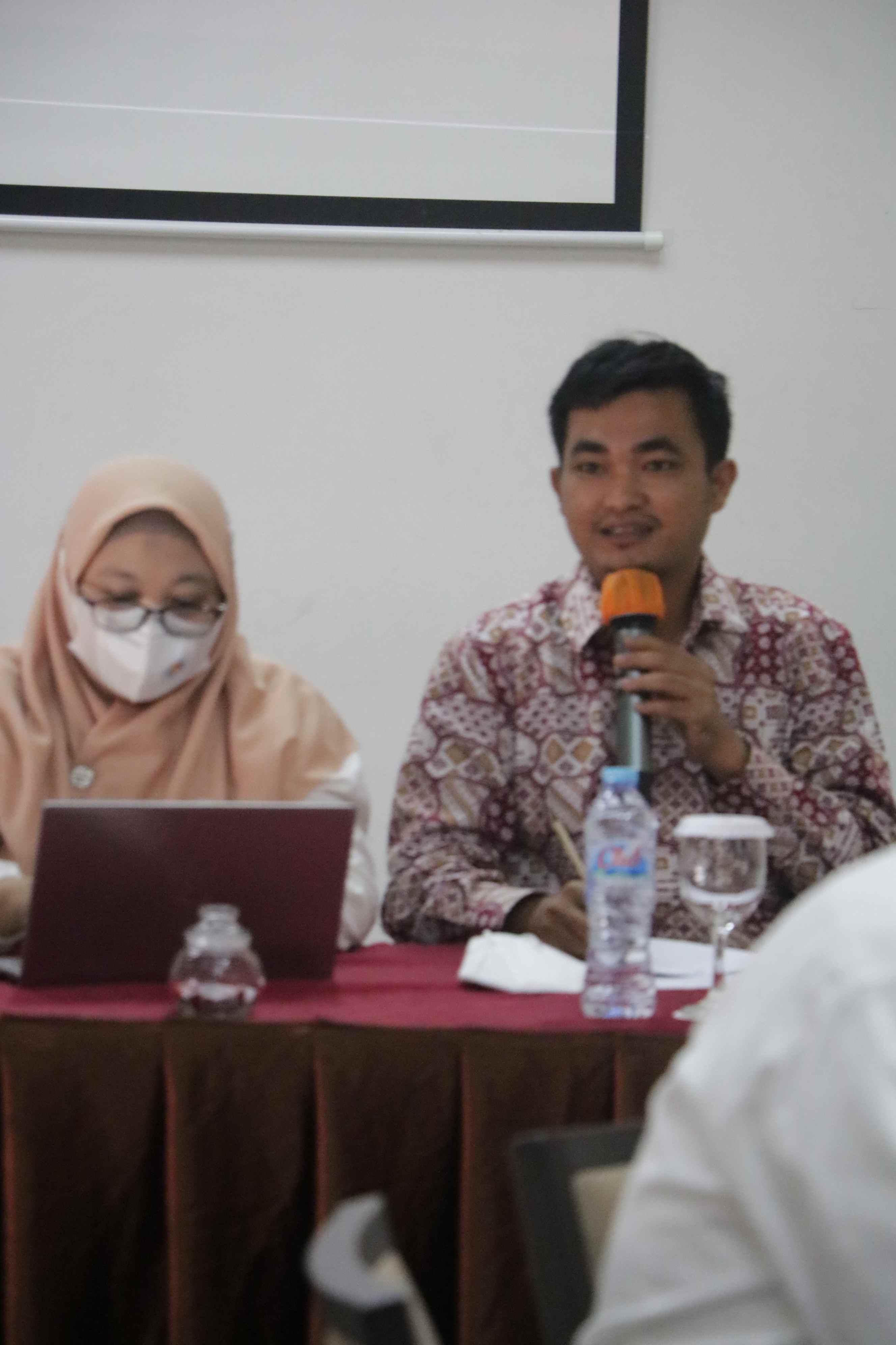 Focus Group Discussion Fakultas Hukum membahas Program Magang MBKM Provinsi DKI Jakarta & Provinsi Jawa Barat bersama para mitra