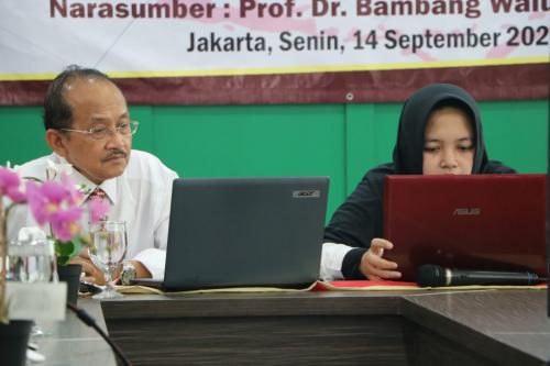 Kuliah Umum “Memahami Sistem Hukum Di Indonesia” Narasumber Prof. Dr. Bambang Waluyo, SH, MH. – Senin, 14 September 2020 (5)