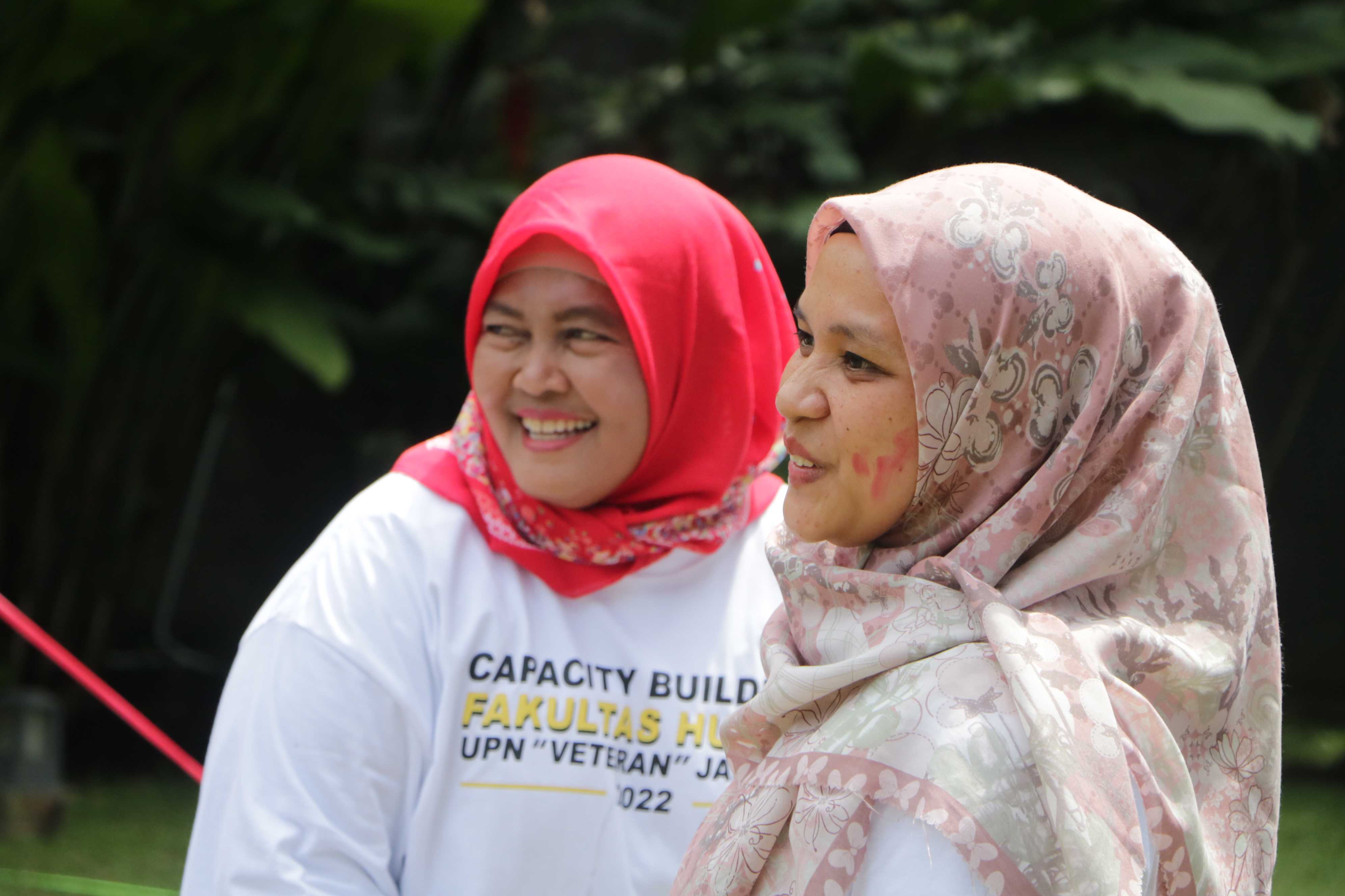 “Membangun Kebersamaan Menuju Fakultas Hukum yang Unggul” Capacity Building Fakultas Hukum Universitas Pembangunan Nasional “Veteran” Jakarta (76)