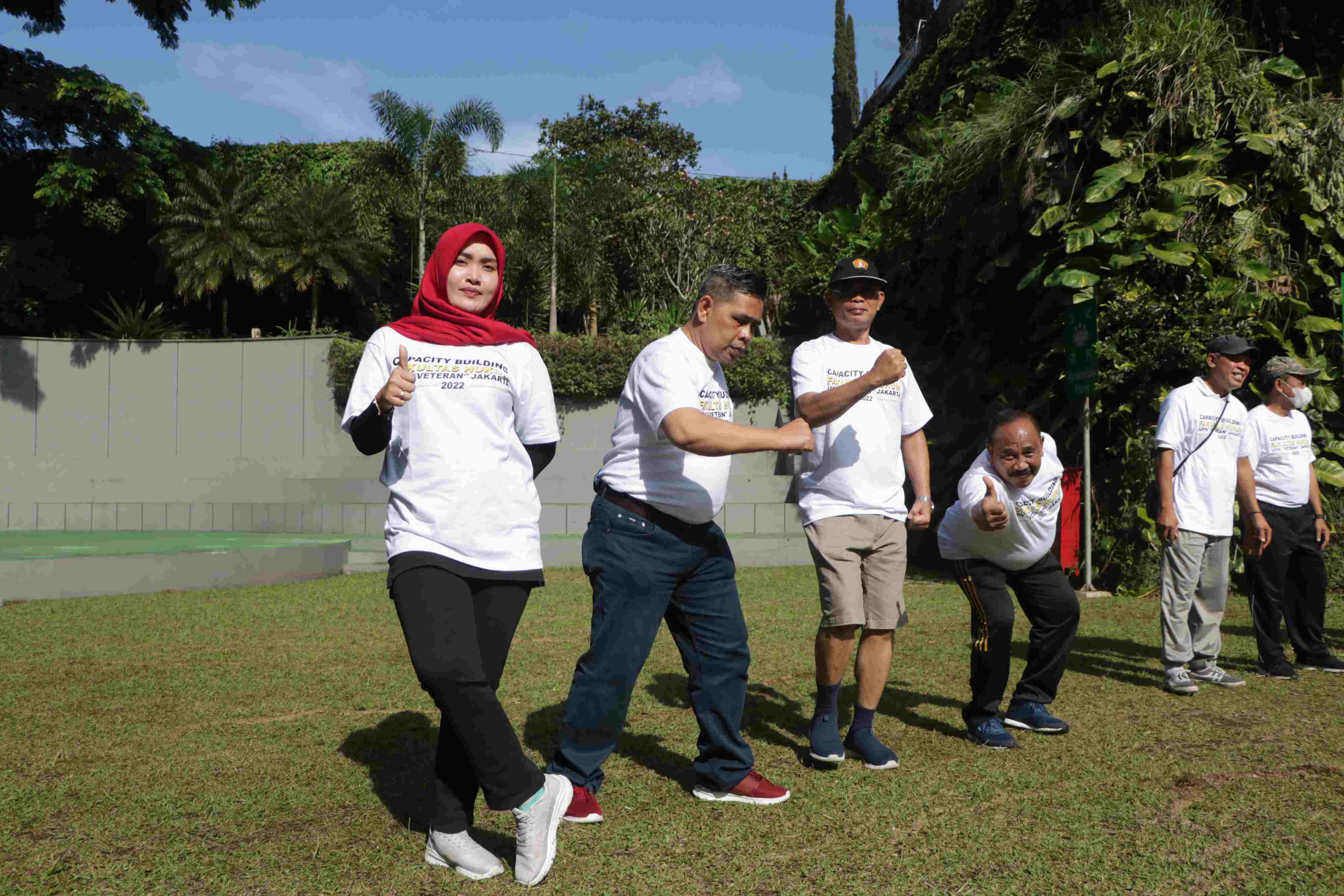 “Membangun Kebersamaan Menuju Fakultas Hukum yang Unggul” Capacity Building Fakultas Hukum Universitas Pembangunan Nasional “Veteran” Jakarta (94)