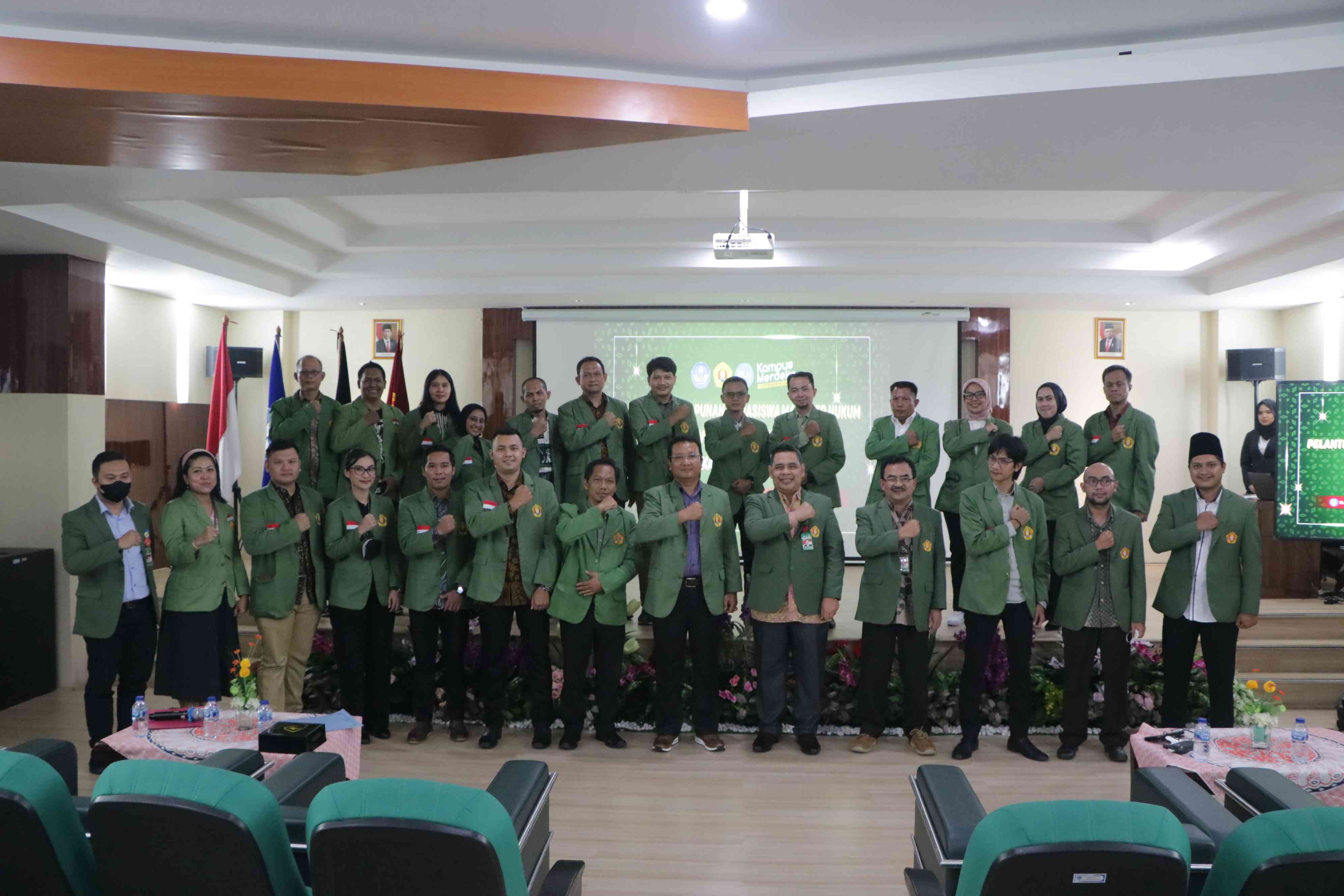 Pelantikan Kepengurusan Himpunan Mahasiswa Magister Hukum UPN Veteran Jakarta Periode Tahun 2022 (6)