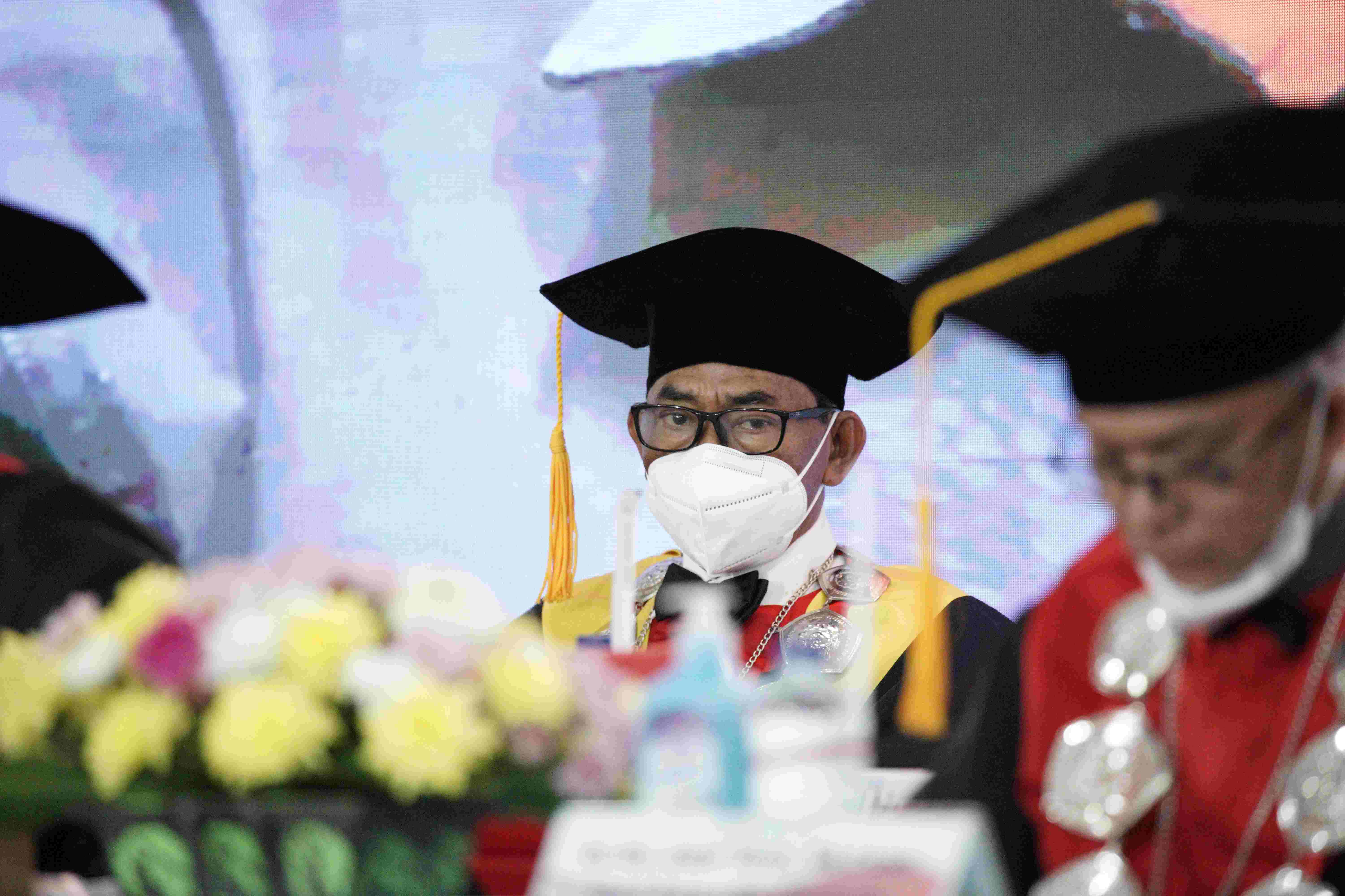 Pengukuhan Prof Dr Wicipto Setiadi SH MH Guru Besar bidang Ilmu Hukum Fakultas Hukum Universitas Pembangunan Nasional Veteran Jakarta (244)