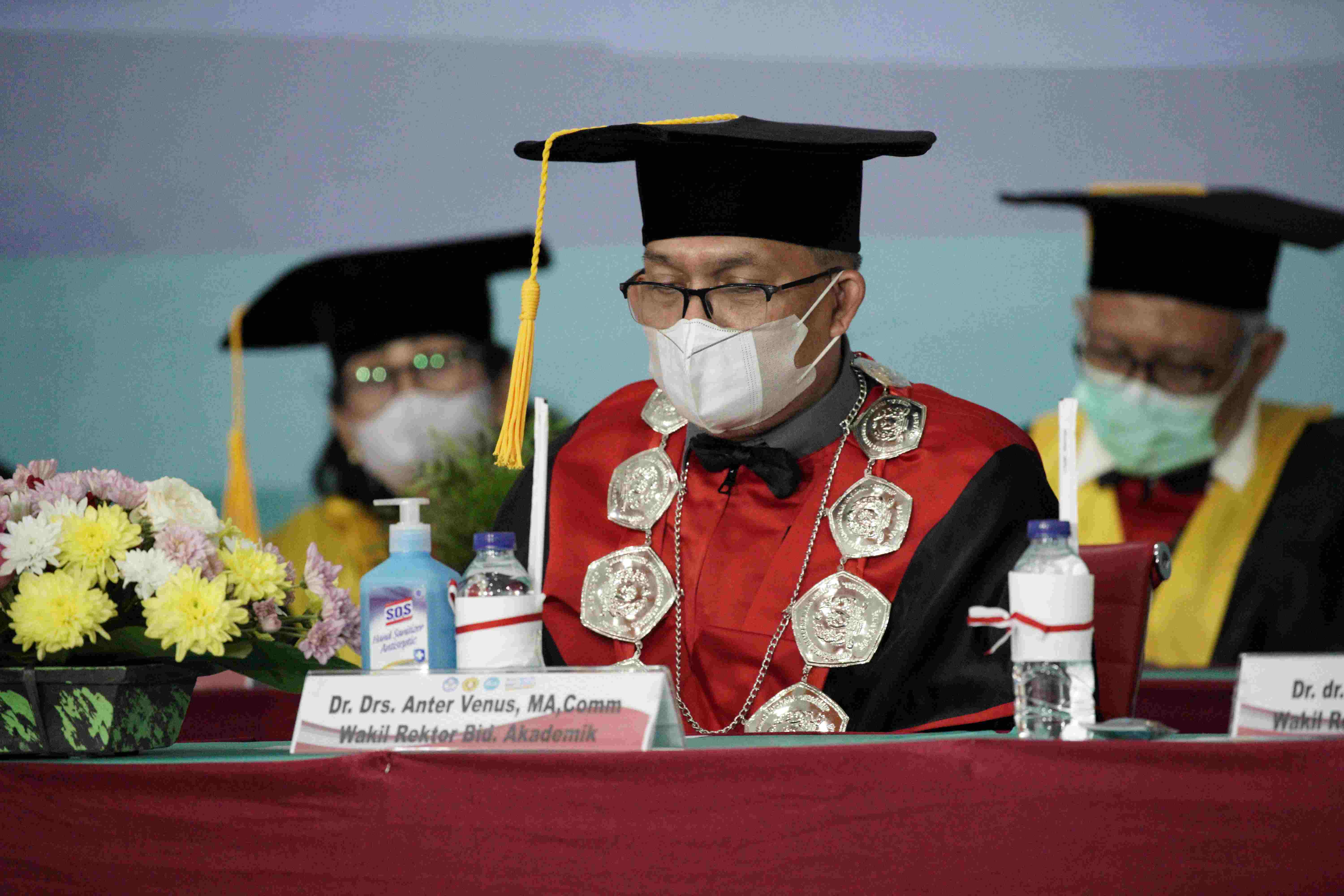 Pengukuhan Prof Dr Wicipto Setiadi SH MH Guru Besar bidang Ilmu Hukum Fakultas Hukum Universitas Pembangunan Nasional Veteran Jakarta (248)