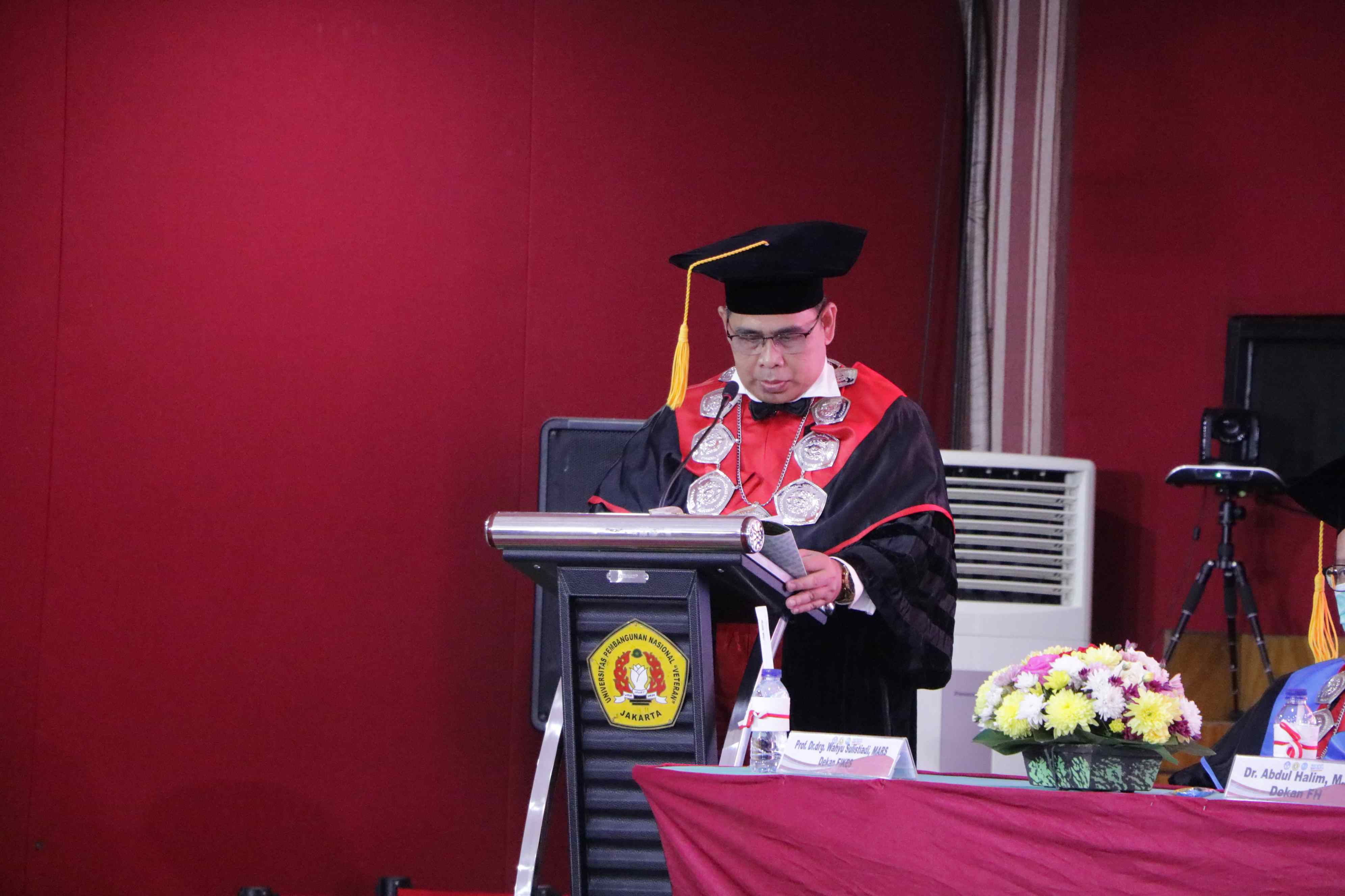 Pengukuhan Prof Dr Wicipto Setiadi SH MH Guru Besar bidang Ilmu Hukum Fakultas Hukum Universitas Pembangunan Nasional Veteran Jakarta (297)