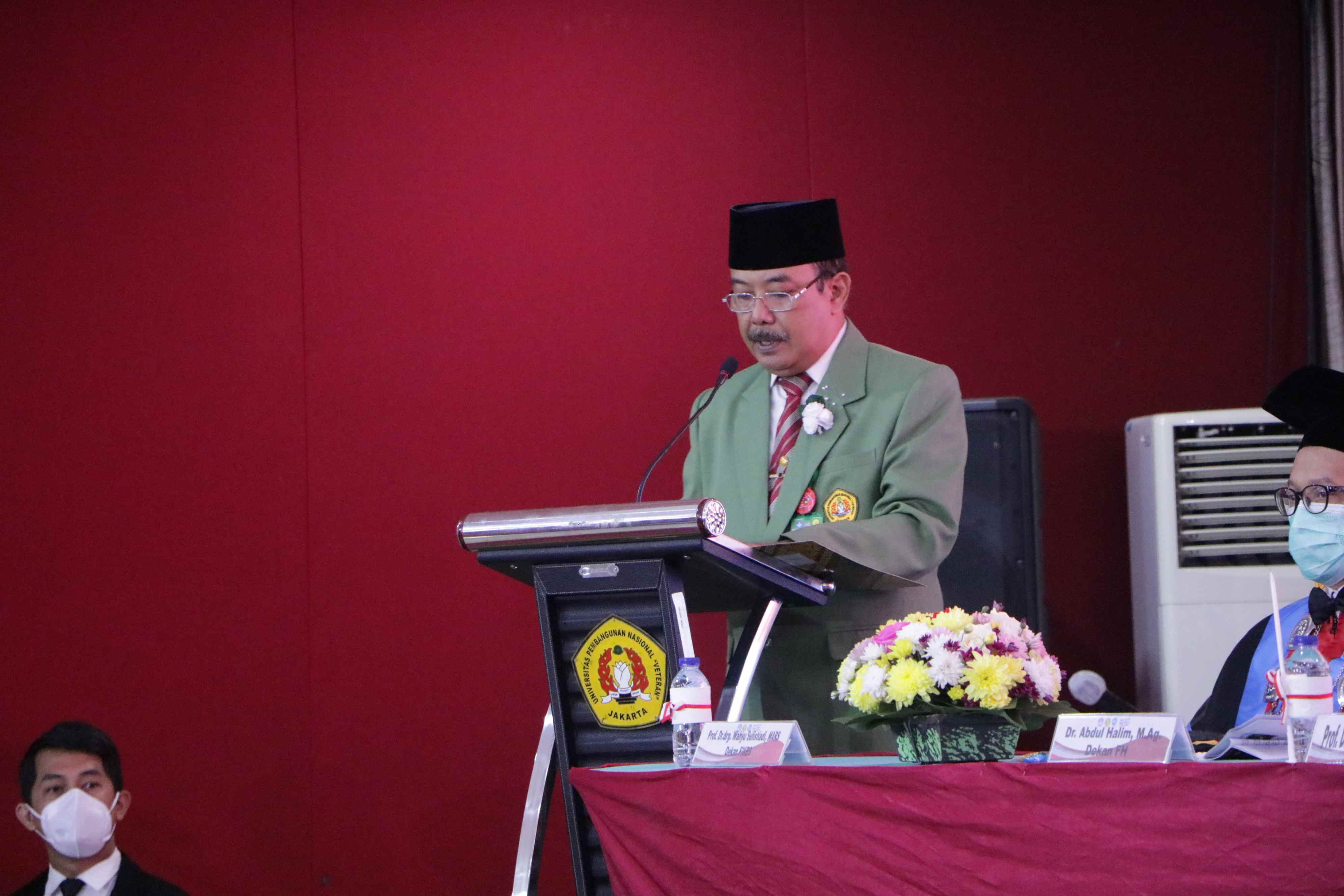 Pengukuhan Prof Dr Wicipto Setiadi SH MH Guru Besar bidang Ilmu Hukum Fakultas Hukum Universitas Pembangunan Nasional Veteran Jakarta (300)