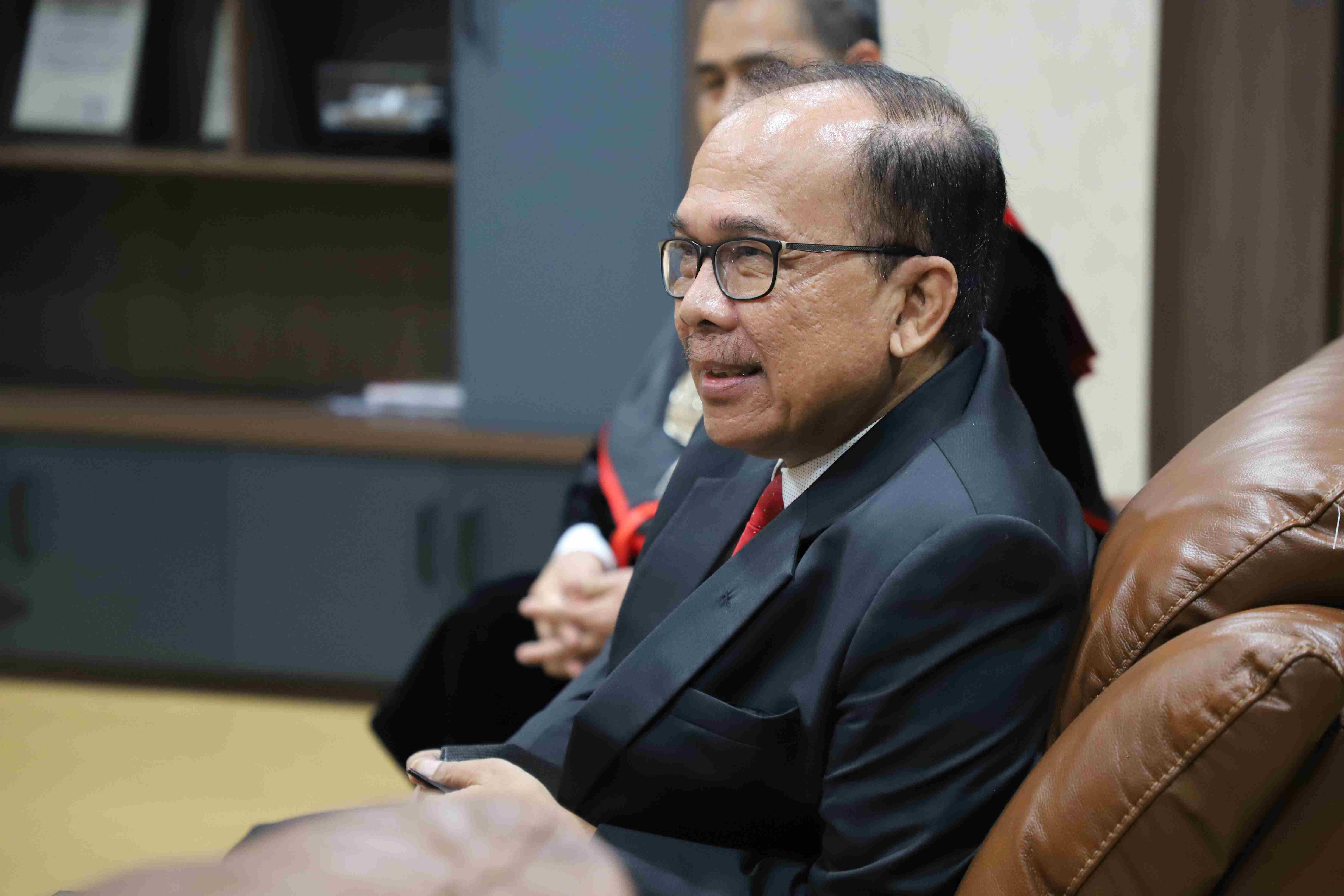 Pengukuhan Prof Dr Wicipto Setiadi SH MH Guru Besar bidang Ilmu Hukum Fakultas Hukum Universitas Pembangunan Nasional Veteran Jakarta (80)