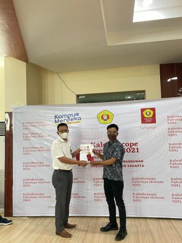 Kaleidoskop Prestasi Mahasiswa Fakultas Hukum UPN Veteran Jakarta Tahun 2021 (9)