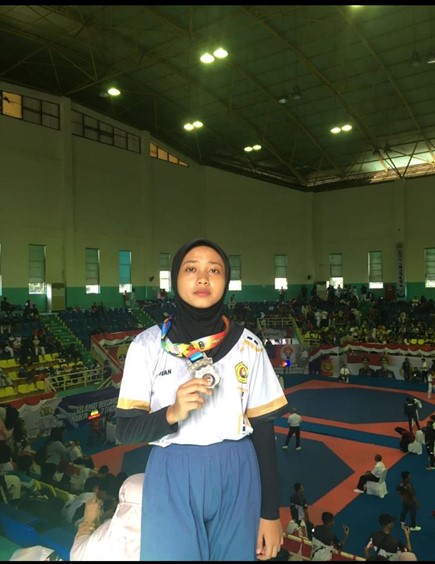 Mahasiswi Fakultas Hukum UPN Veteran Jakarta Meraih Juara I & Juara II pada kejuaraan Taekwondo Nasional